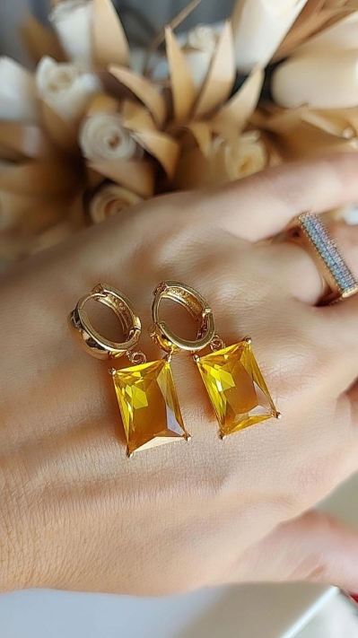 Vip Sarı Taşlı Küpe 2