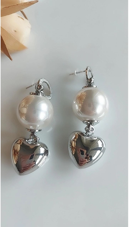 Bella İncili Silver Küpe