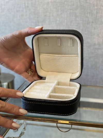 Siyah Takı Çantası 2