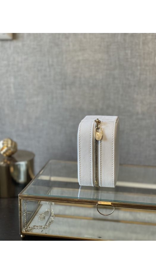 Beyaz Takı Çantası