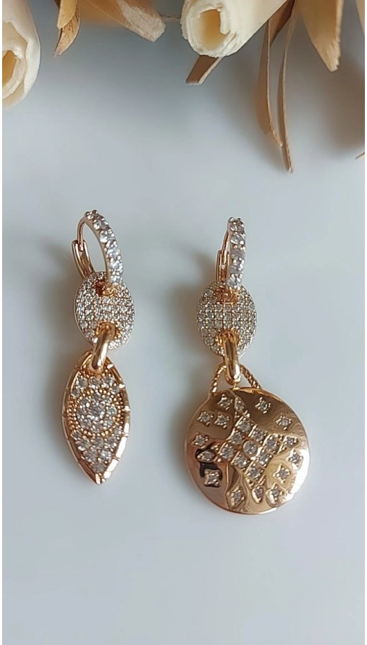 Bera Zirkon Taşlı Küpe