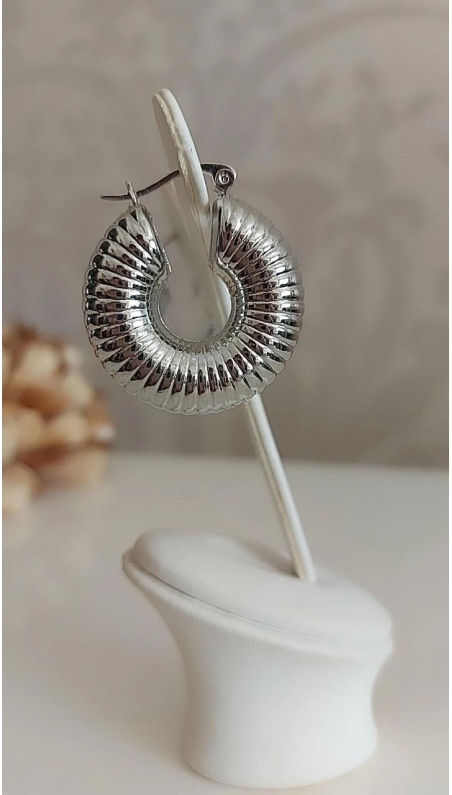 Bella Tırtıklı Bombeli Silver Küpe