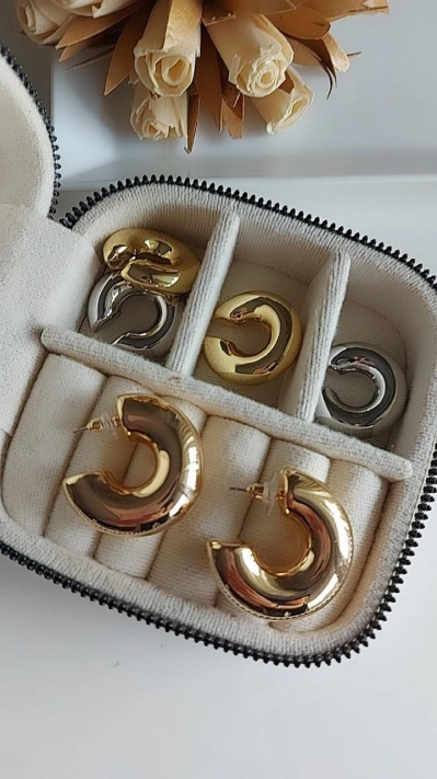 Bella Gold Bombeli Büyük Küpe 2