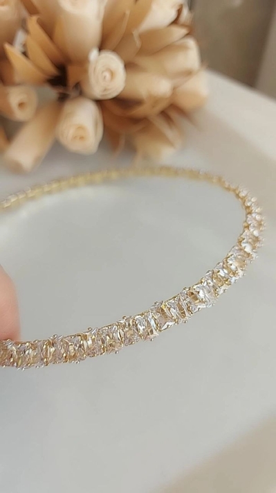 Sara Beyaz Taşlı Cooker Kolye 2