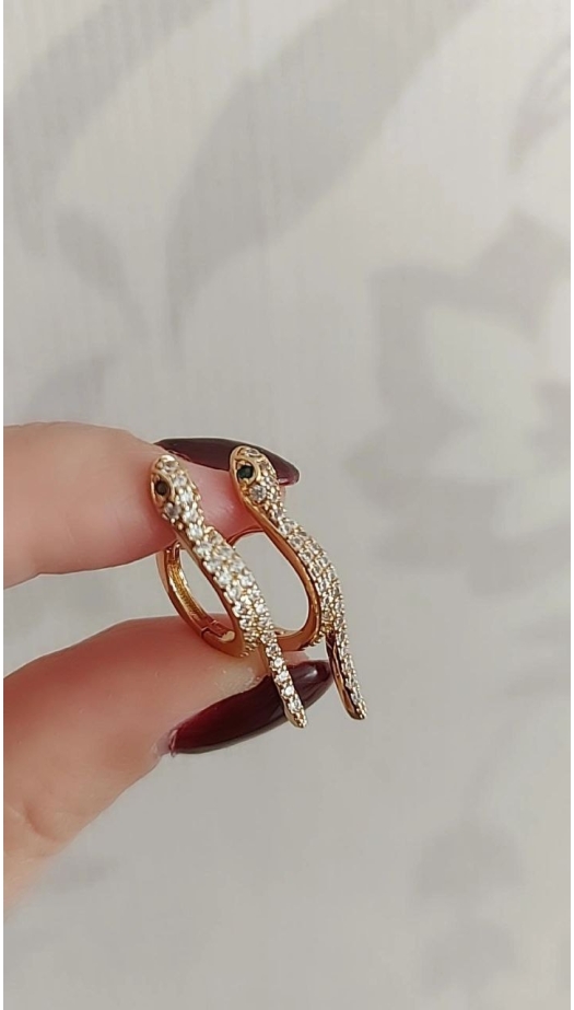 Yeşil Taş Marka Küpe