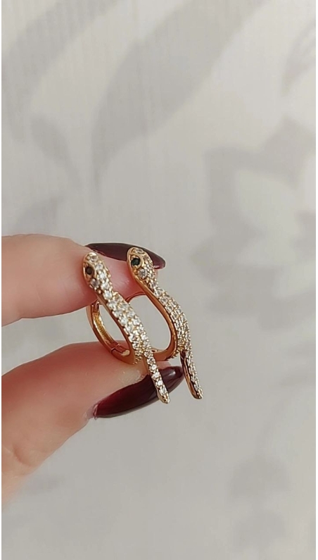 Yeşil Taş Marka Küpe