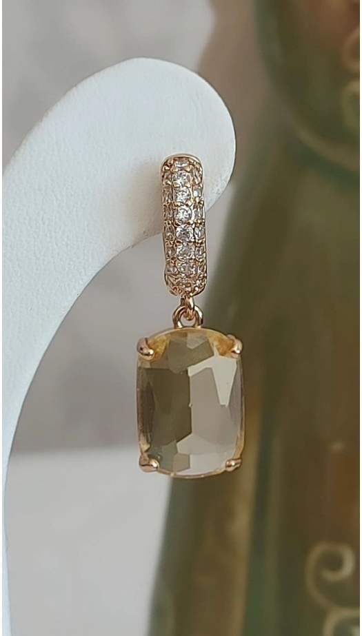 Bal Rengi Zirkon Taşlı Küpe