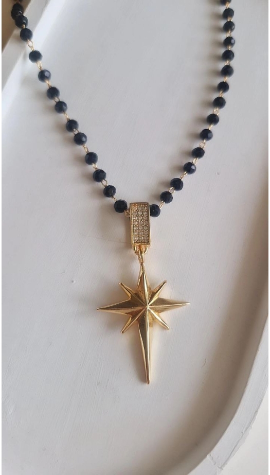Sera Siyah Boncuklu Yıldız Kolye