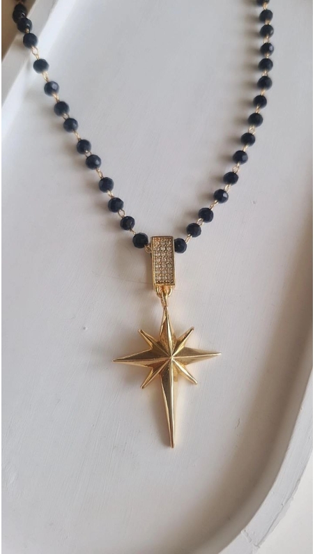 Sera Siyah Boncuklu Yıldız Kolye