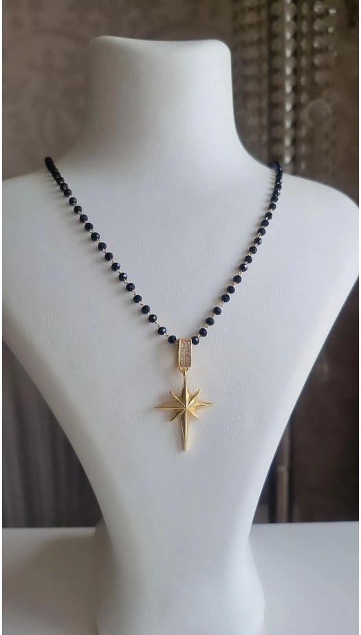 Sera Siyah Boncuklu Yıldız Kolye