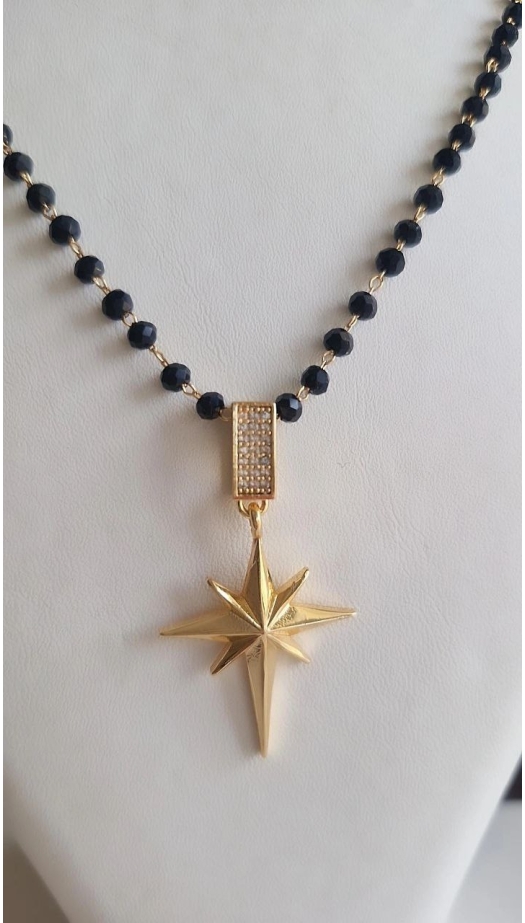 Sera Siyah Boncuklu Yıldız Kolye