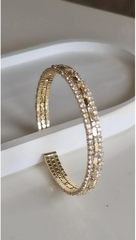 Özel Seri Taşlı Kelepçe