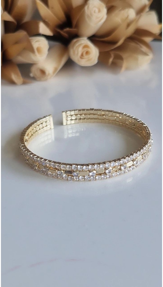 Özel Seri Taşlı Kelepçe