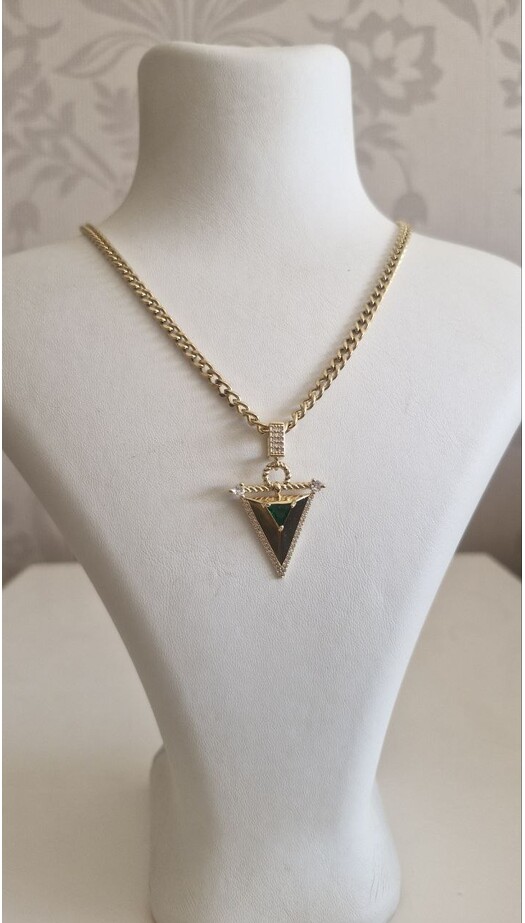 EMA Serisi Yeşil Taşlı Kolye