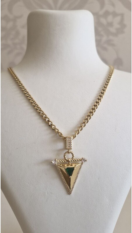 EMA Serisi Yeşil Taşlı Kolye