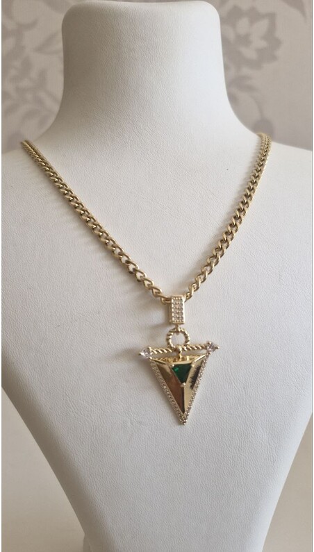 EMA Serisi Yeşil Taşlı Kolye