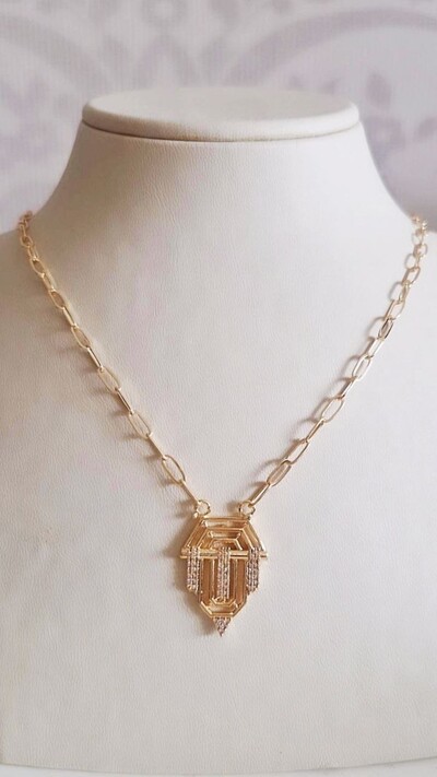 Avukat Leyla Kolye 2