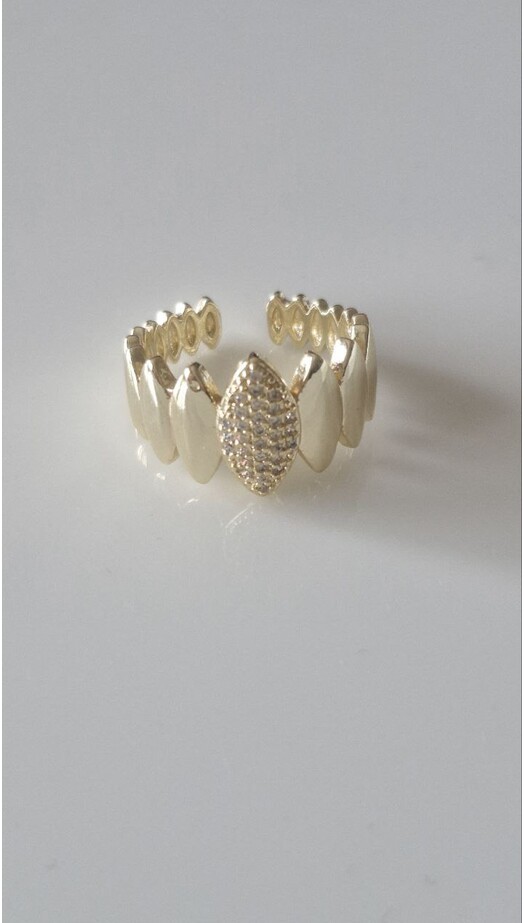 Bella Gold Taşlı Yüzük