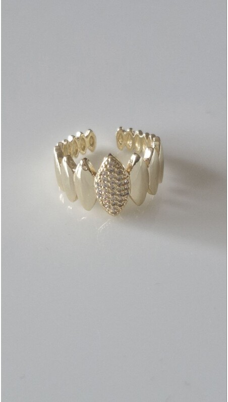 Bella Gold Taşlı Yüzük