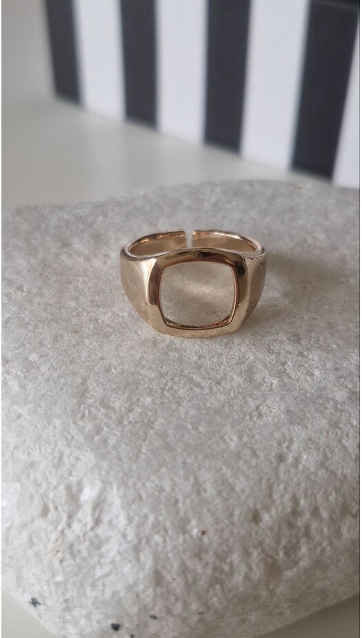 Minimal Kare Yüzük