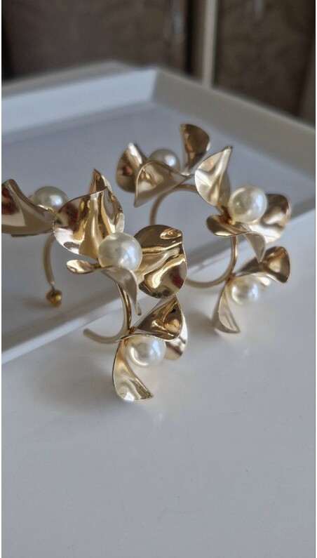 Altın Rengi İnci Çiçek