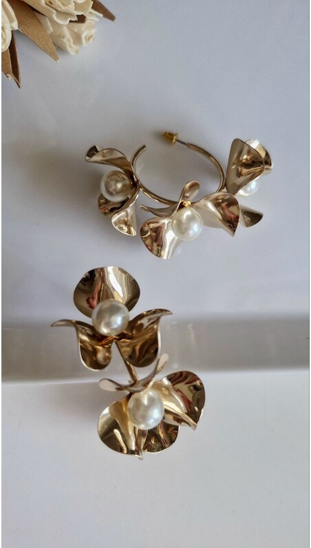 Altın Rengi İnci Çiçek