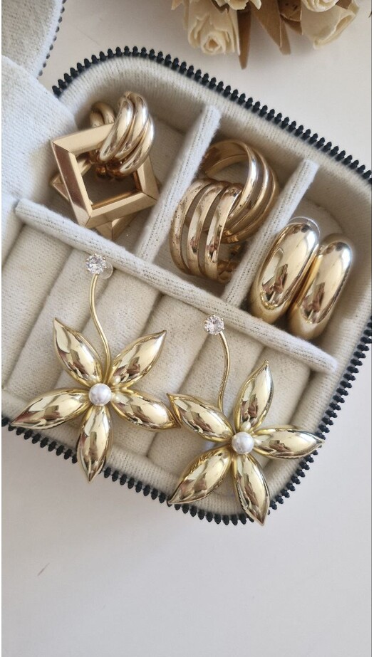 İncili Çiçek Küpe