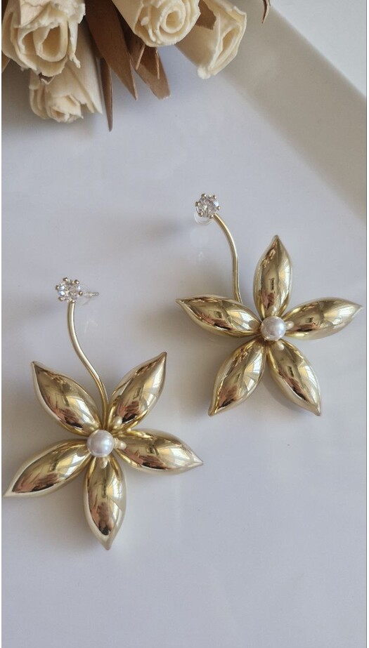 İncili Çiçek Küpe