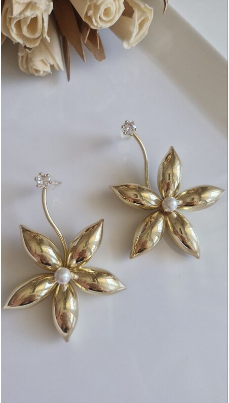 İncili Çiçek Küpe